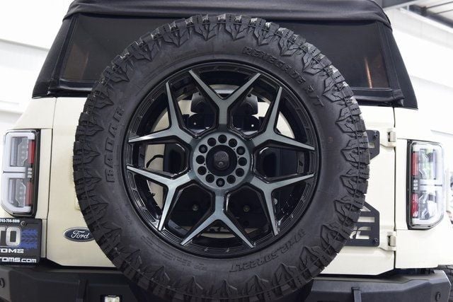 2021 Ford Bronco Outer Banks photo 20