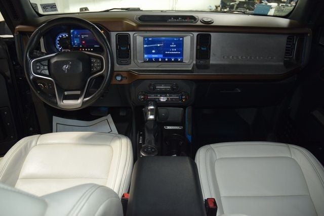 2021 Ford Bronco Outer Banks photo 27
