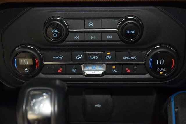2021 Ford Bronco Outer Banks photo 30