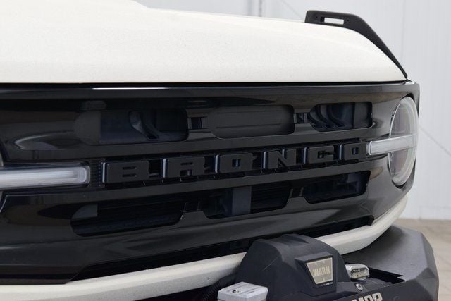 2021 Ford Bronco Outer Banks photo 9