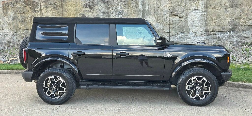 2021 Ford Bronco Outer Banks 4 Door 4x4 - 23033749 - 1