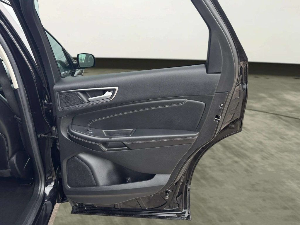 2021 Ford Edge Titanium AWD - 22981218 - 16