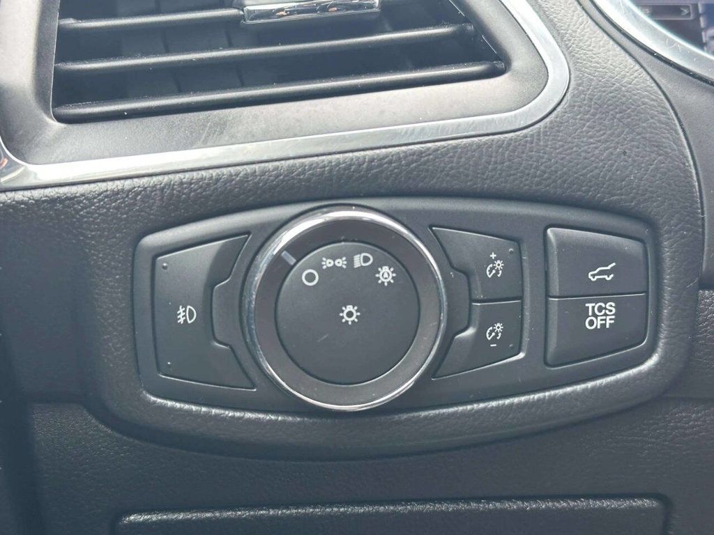 2021 Ford Edge Titanium AWD - 22981218 - 26