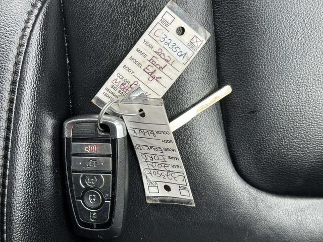 2021 Ford Edge Titanium AWD - 22981218 - 27