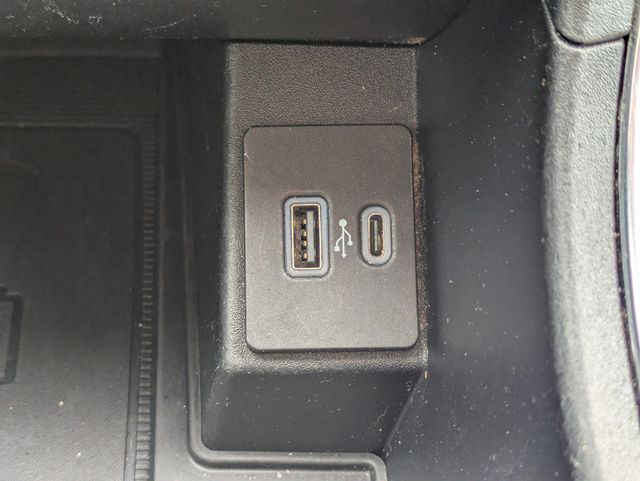 2021 Ford Edge Titanium FWD - 22989700 - 23