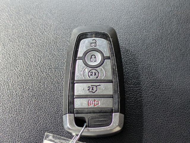 2021 Ford Edge Titanium FWD - 22989700 - 30