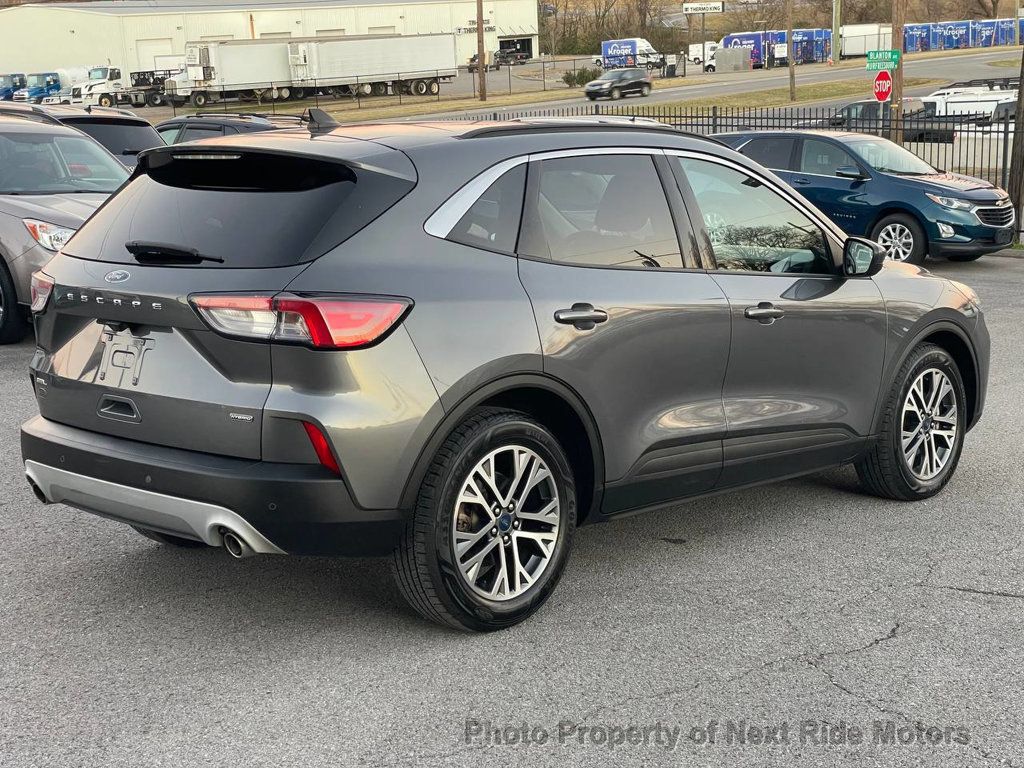 2021 Ford Escape Hybrid SEL photo 4