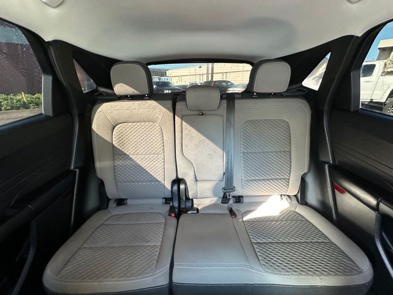 2021 Ford Escape SE photo 16