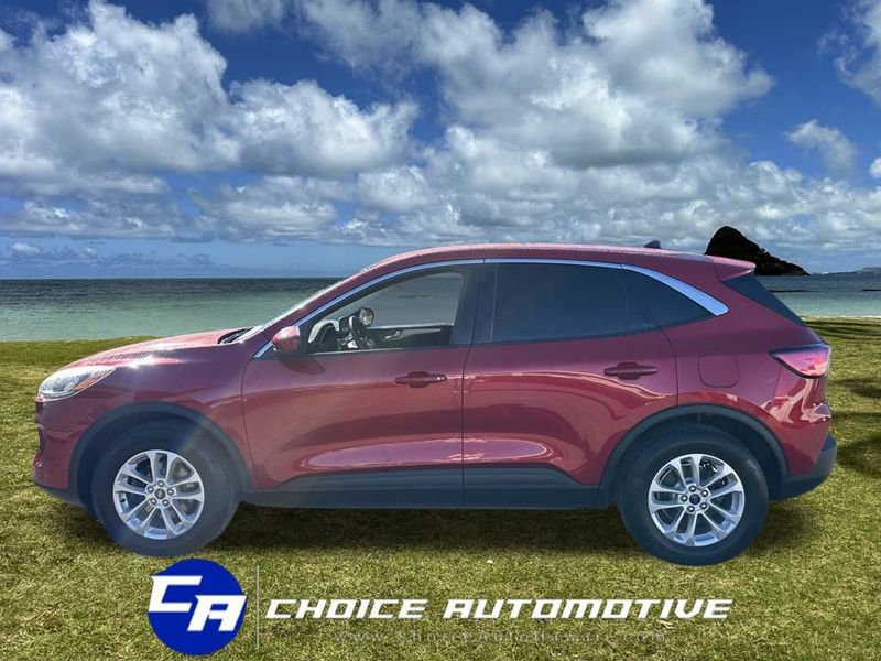 2021 Ford Escape SE photo 3
