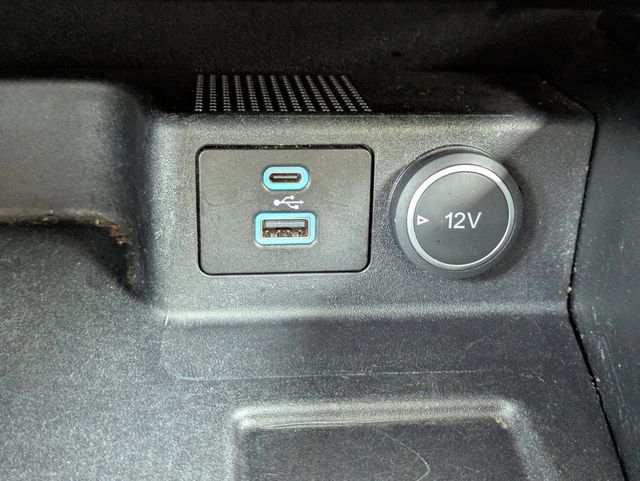 2021 Ford Escape SE Hybrid AWD - 23009566 - 22