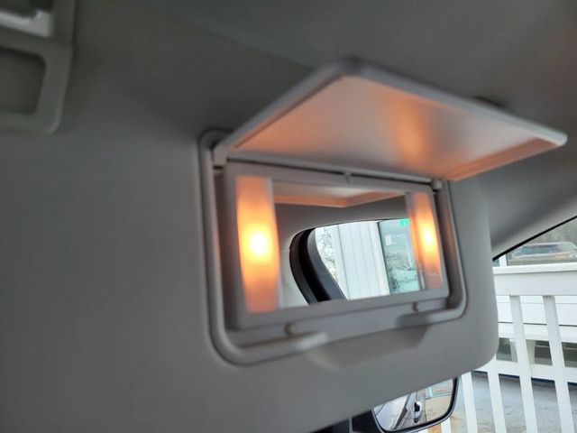 2021 Ford Escape SE Hybrid Sport Utility 4D - 23022435 - 32