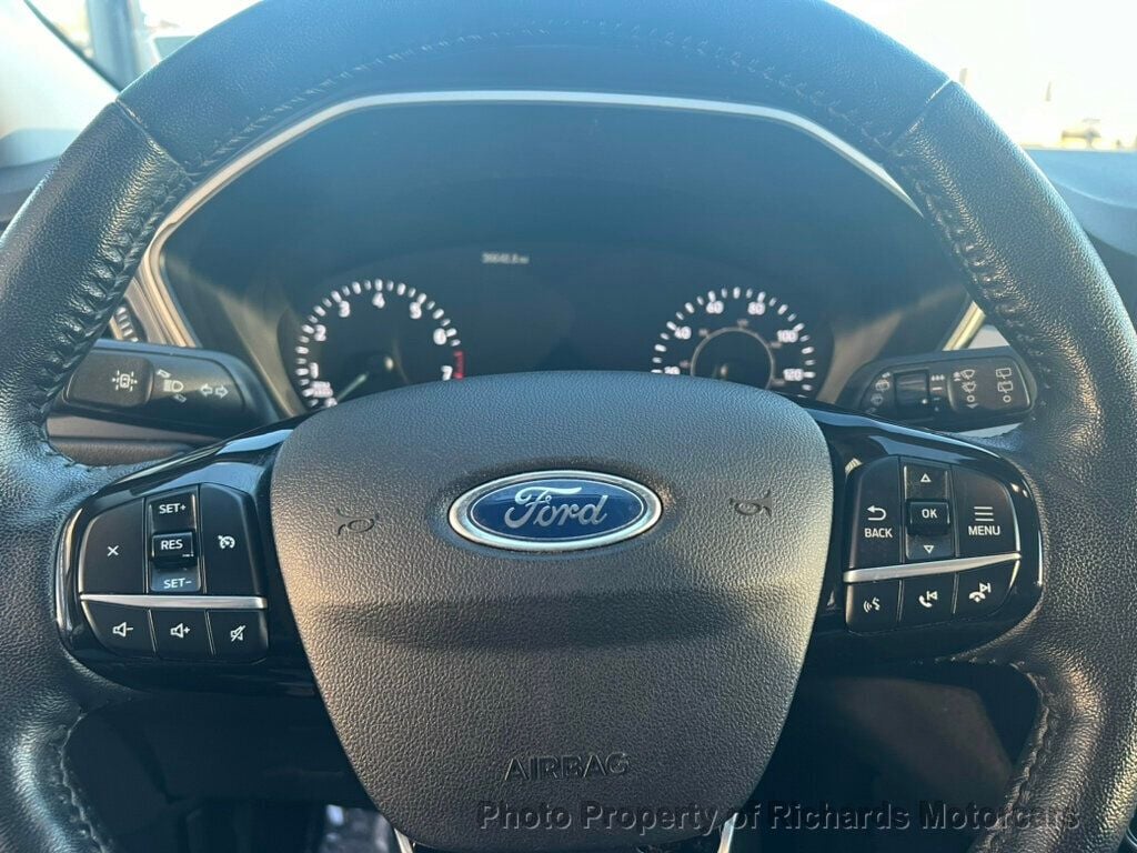 2021 Ford Escape SEL AWD - 22617645 - 11