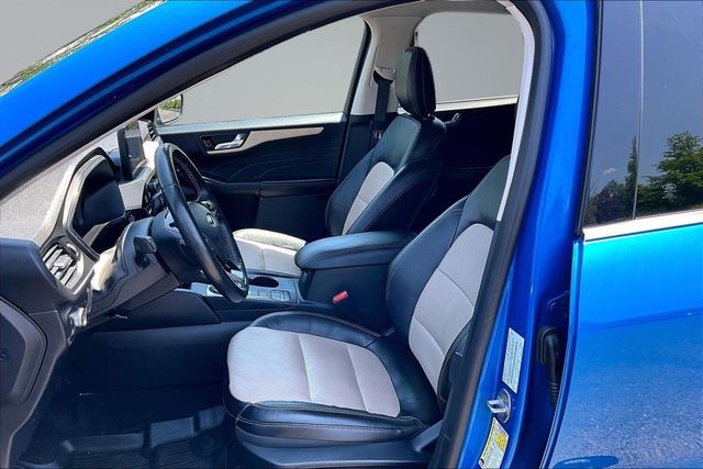 2021 Ford Escape Titanium Hybrid AWD - 23022514 - 9