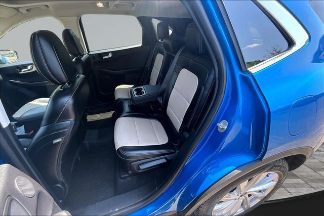 2021 Ford Escape Titanium Hybrid AWD - 23022514 - 16