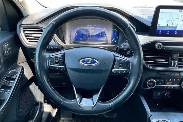 2021 Ford Escape Titanium Hybrid AWD - 23022514 - 19