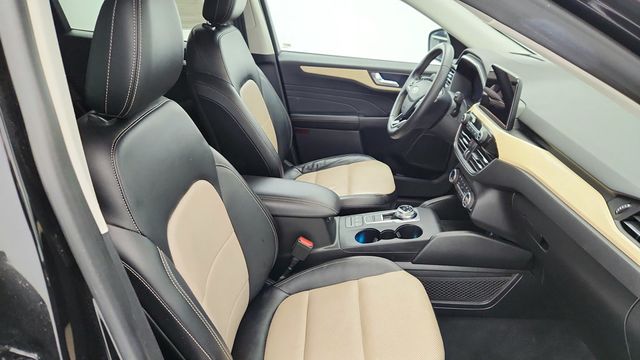 2021 Ford Escape Titanium Hybrid with Elite Package (41 combined mpg) - 22955637 - 22