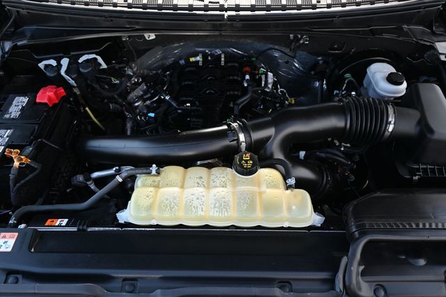 2021 Ford Expedition XLT  - 22870867 - 19