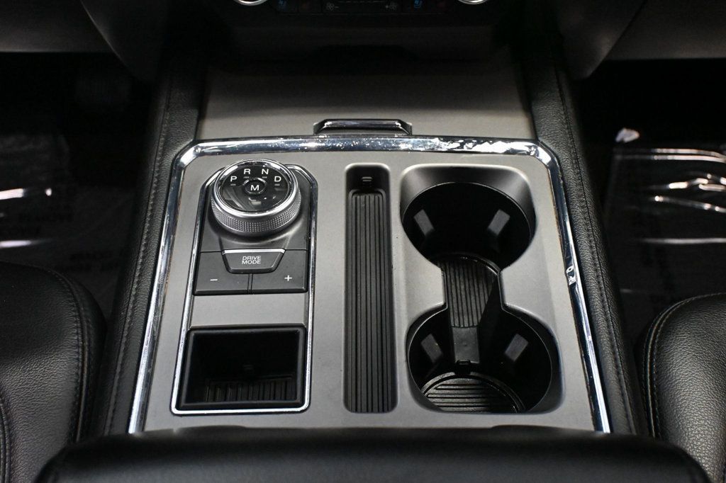 Ford Expedition photo 12