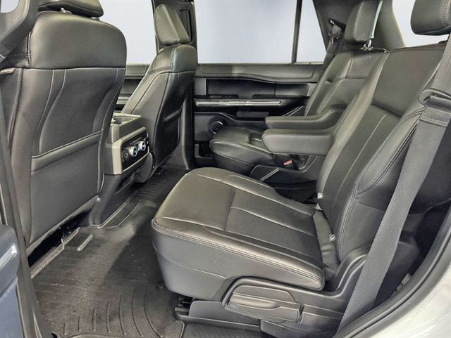 2021 Ford Expedition XLT 4x4 - 23012612 - 22