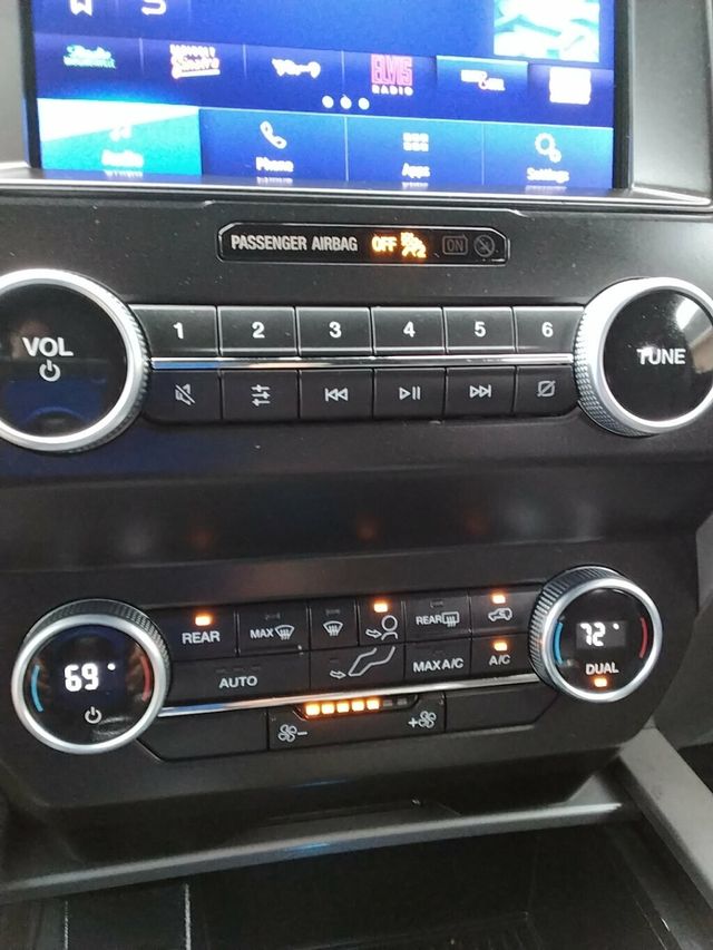 2021 Ford Expedition Max XLT 4x2 - 23055816 - 22