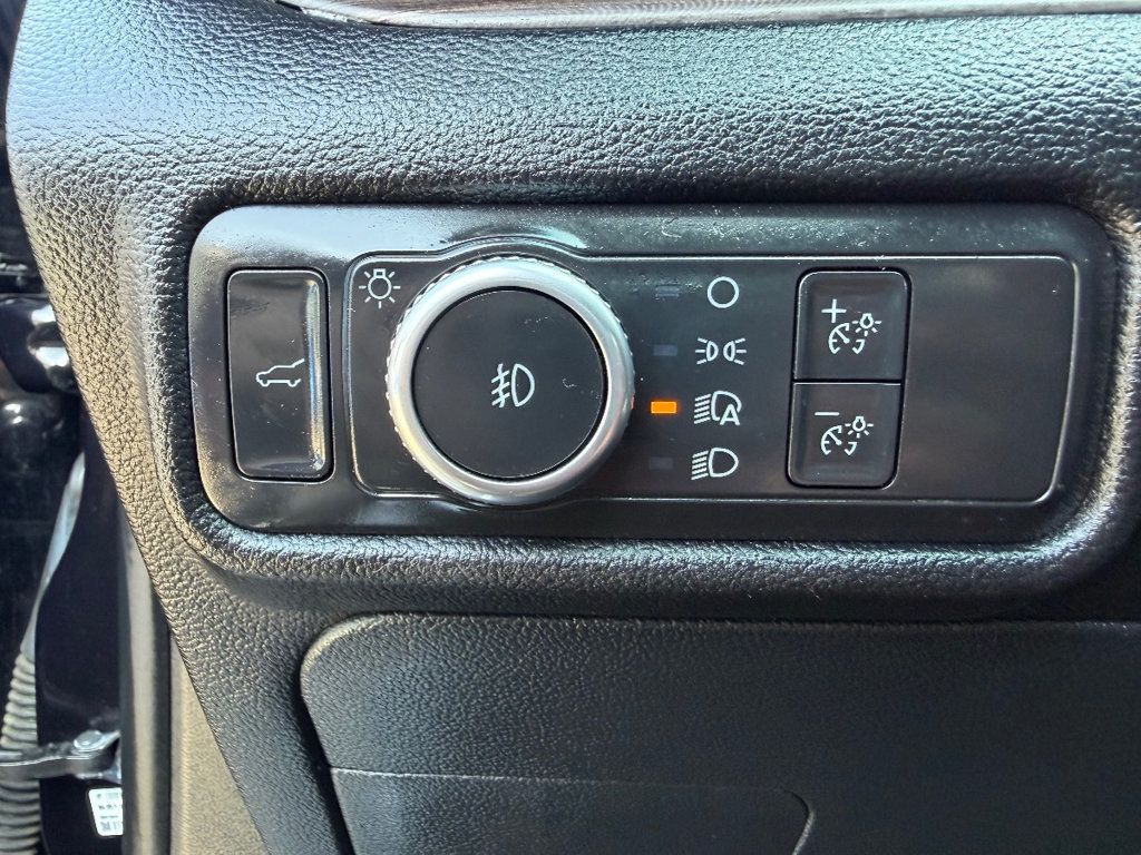 2021 Ford Explorer Limited RWD - 22982379 - 13