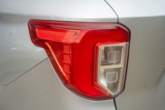 2021 Ford Explorer LocalTrade/Hybrid-Limited/4WD/Heated&CooledSeats/2ndRowCaptains - 23026180 - 11