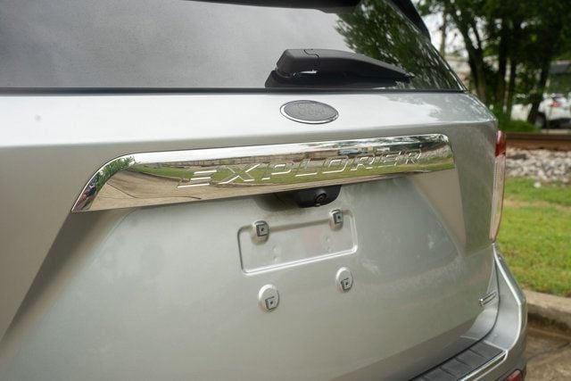 2021 Ford Explorer LocalTrade/Hybrid-Limited/4WD/Heated&CooledSeats/2ndRowCaptains - 23026180 - 15