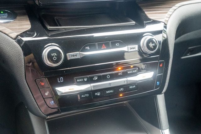 2021 Ford Explorer LocalTrade/Hybrid-Limited/4WD/Heated&CooledSeats/2ndRowCaptains - 23026180 - 30