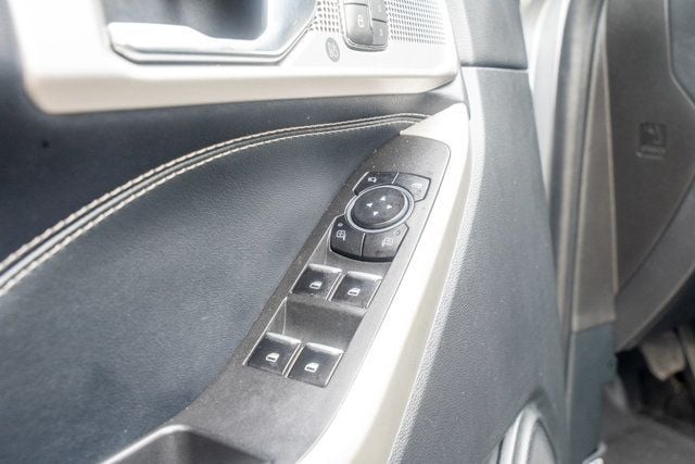 2021 Ford Explorer LocalTrade/Hybrid-Limited/4WD/Heated&CooledSeats/2ndRowCaptains - 23026180 - 37