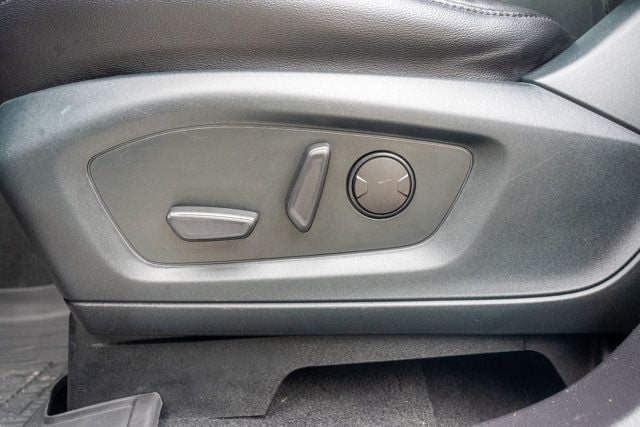 2021 Ford Explorer LocalTrade/Hybrid-Limited/4WD/Heated&CooledSeats/2ndRowCaptains - 23026180 - 40