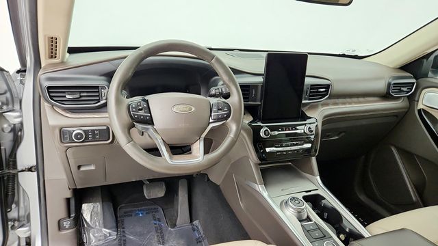 2021 Ford Explorer Platinum 4WD w/ Twin Panel Moonroof & Premium Technology Package - 22948174 - 12