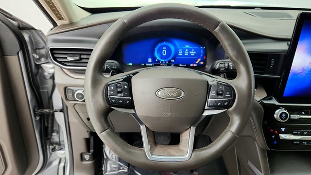 2021 Ford Explorer Platinum 4WD w/ Twin Panel Moonroof & Premium Technology Package - 22948174 - 13