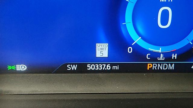 2021 Ford Explorer Platinum 4WD w/ Twin Panel Moonroof & Premium Technology Package - 22948174 - 15