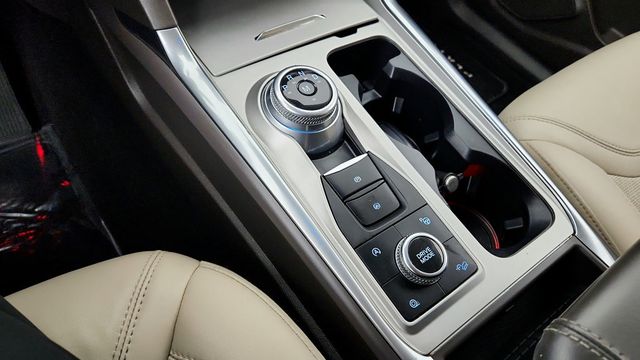 2021 Ford Explorer Platinum 4WD w/ Twin Panel Moonroof & Premium Technology Package - 22948174 - 16