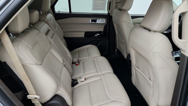 2021 Ford Explorer Platinum 4WD w/ Twin Panel Moonroof & Premium Technology Package - 22948174 - 24