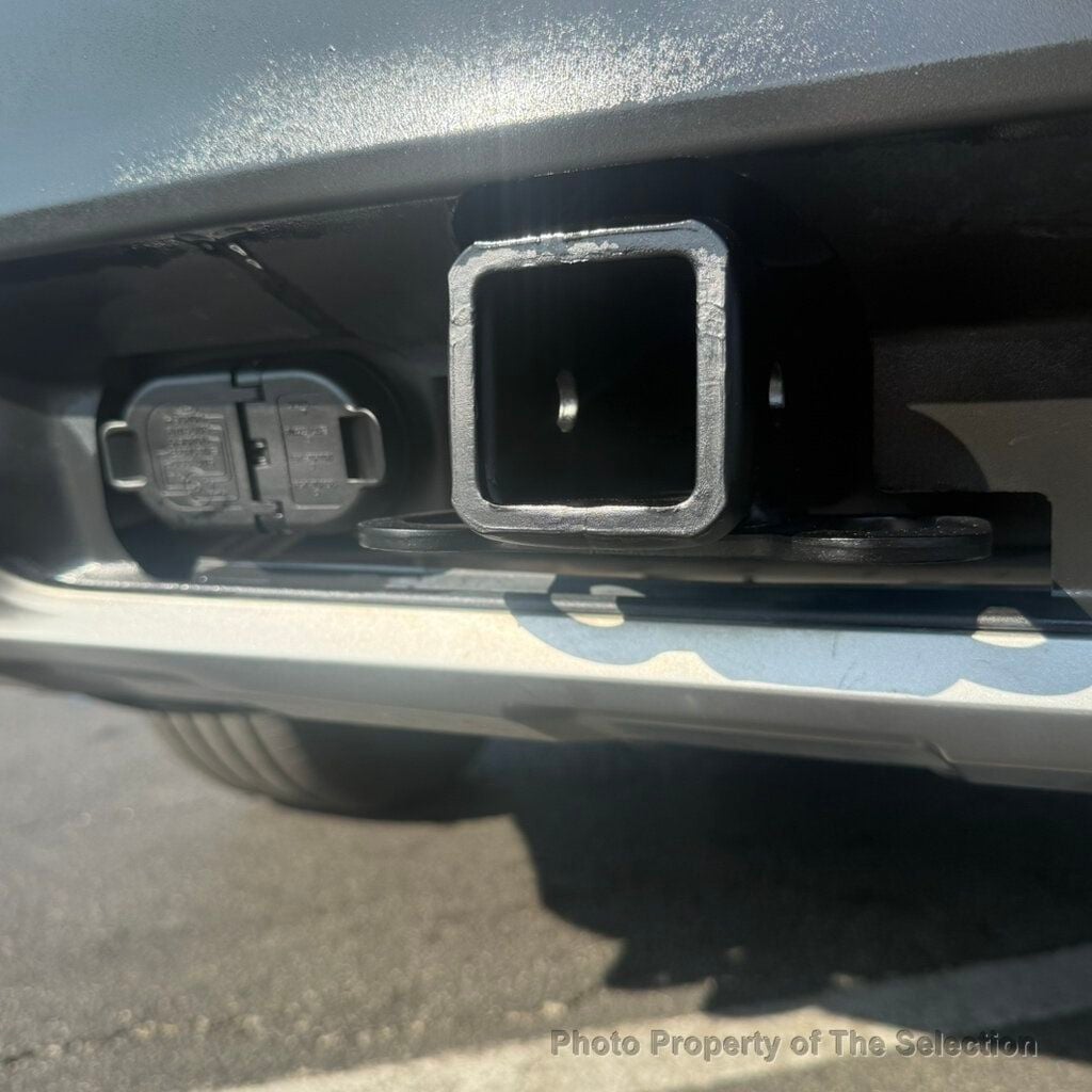 Ford Explorer photo 20