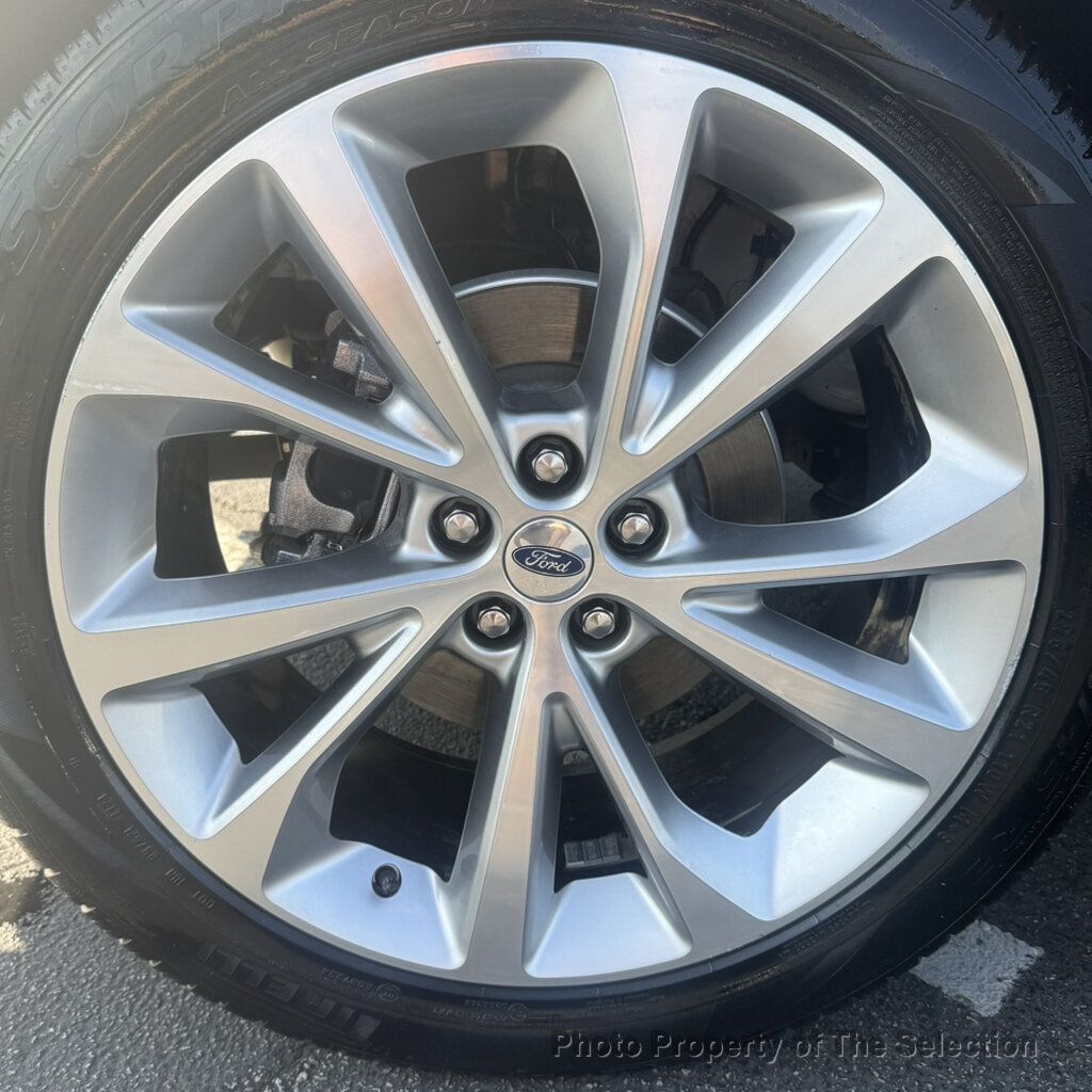 Ford Explorer photo 48