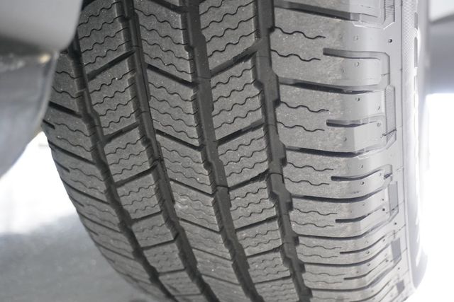 2021 Ford Explorer RWD - 22941107 - 28