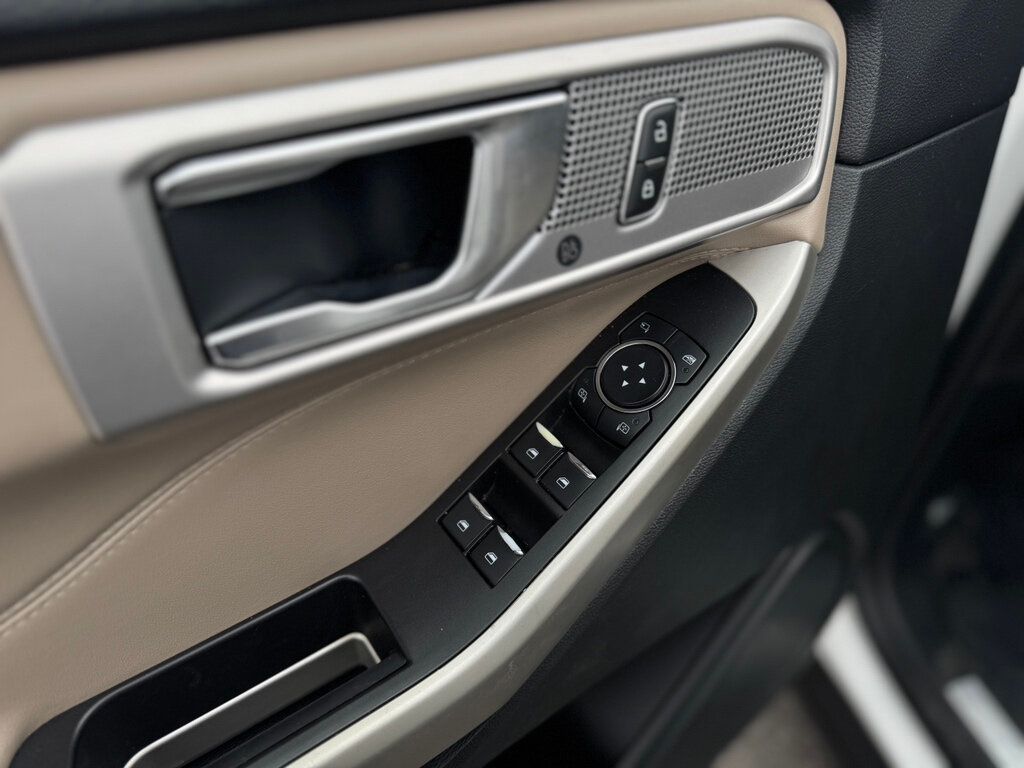 2021 Ford Explorer SERVICED AND DETAILED!! - 22943216 - 10