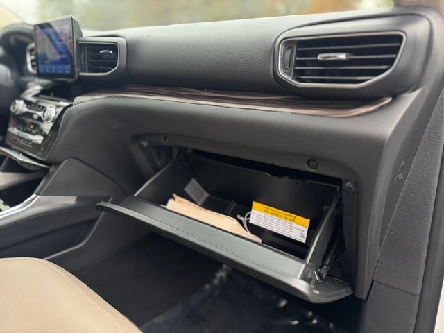 2021 Ford Explorer SERVICED AND DETAILED!! - 22943216 - 33