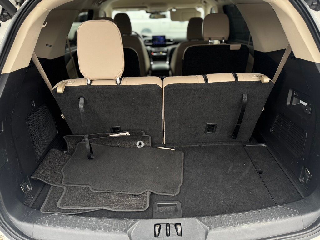 2021 Ford Explorer SERVICED AND DETAILED!! - 22943216 - 40