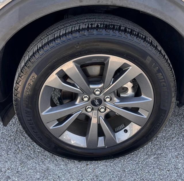 2021 Ford Explorer XLT 4WD - 21359592 - 25