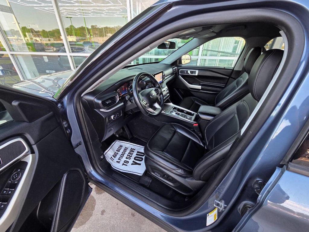 2021 Ford Explorer XLT photo 11