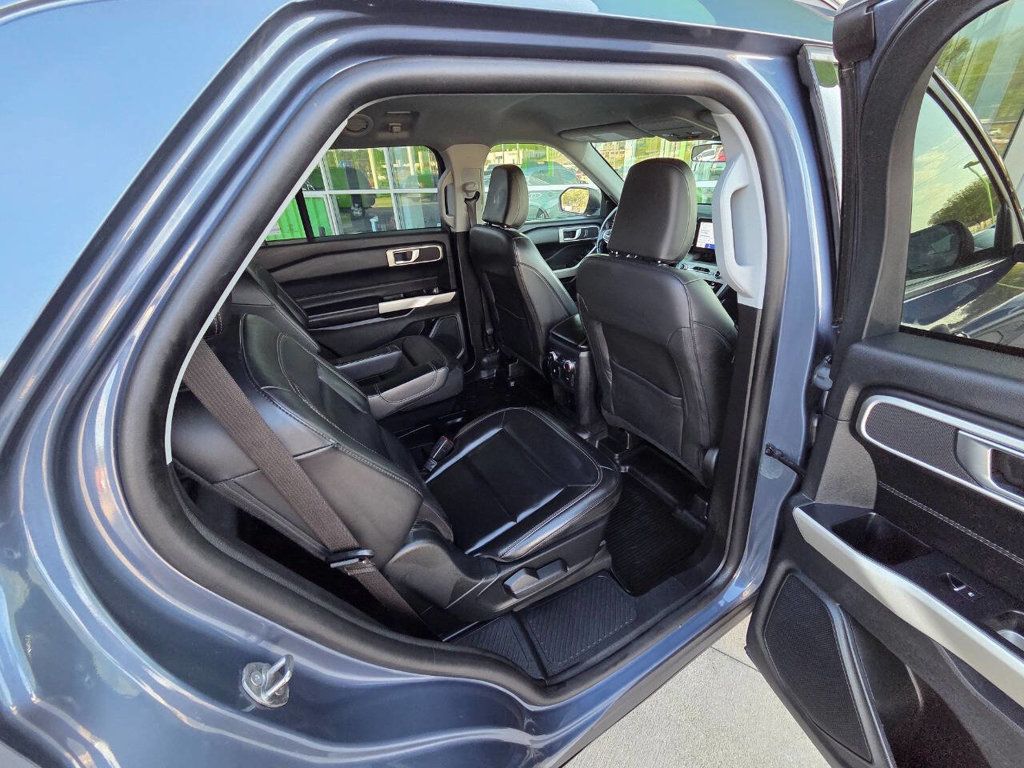 2021 Ford Explorer XLT photo 14