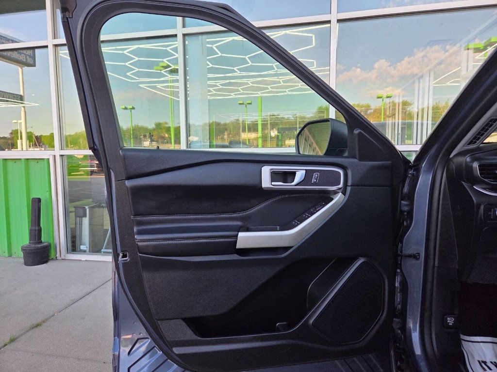2021 Ford Explorer XLT photo 36