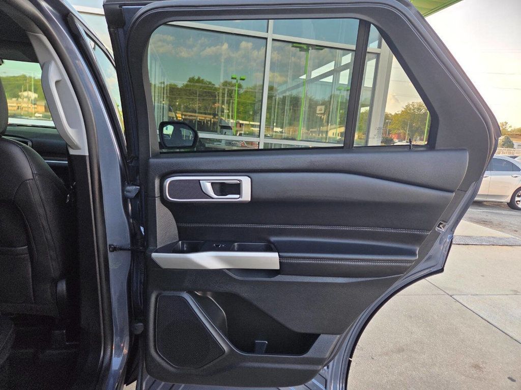 2021 Ford Explorer XLT photo 39