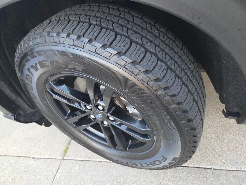 2021 Ford Explorer XLT photo 44