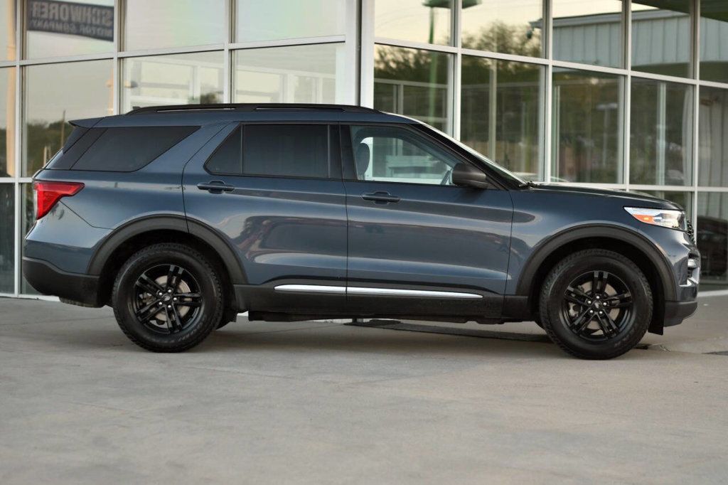 2021 Ford Explorer XLT photo 5
