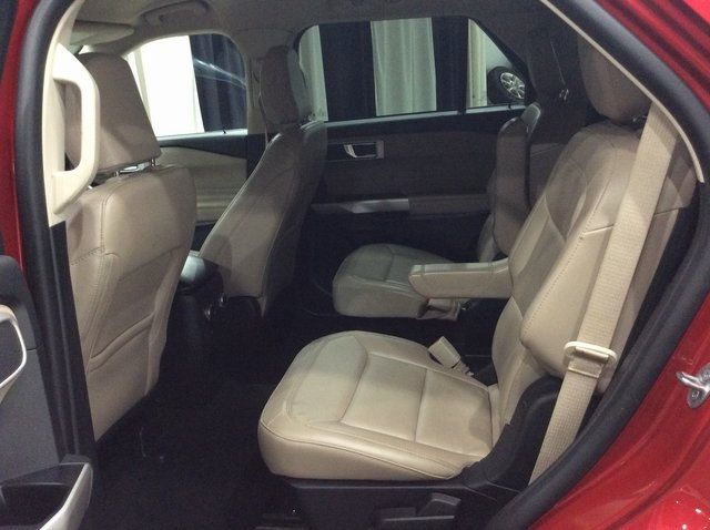 2021 Ford Explorer XLT photo 22