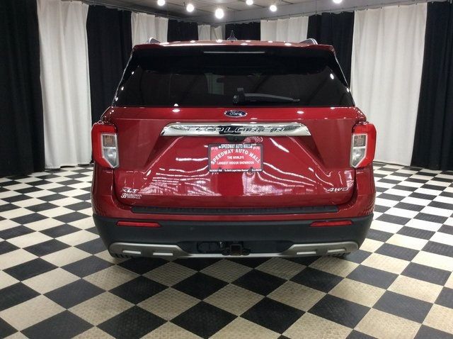 2021 Ford Explorer XLT photo 5